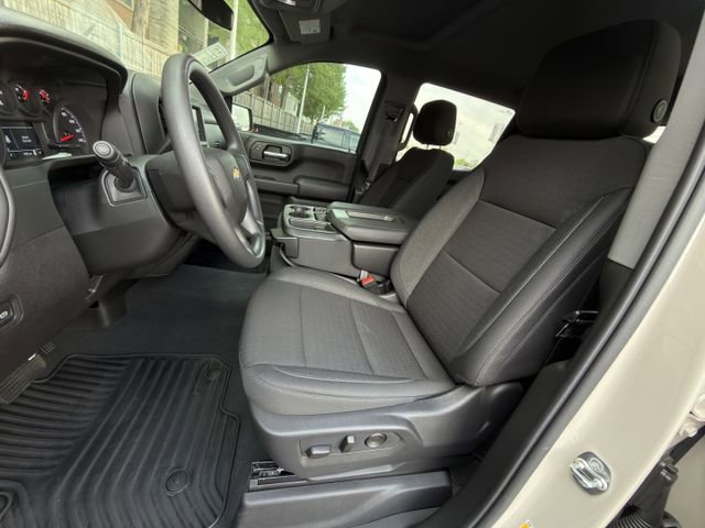 New 2026 Chevrolet Silverado 1500 Custom w/ Turbomax Blackout Package RWD image 18