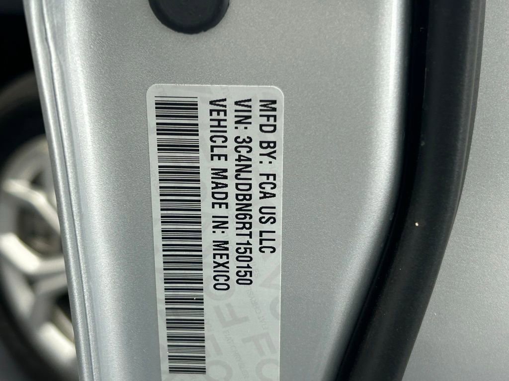 Used 2024 Jeep Compass Latitude AWD/4WD image 43
