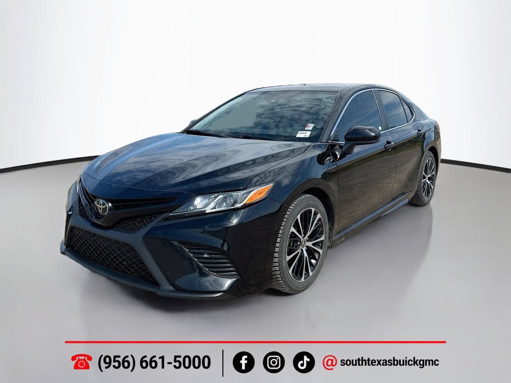 Used 2020 Toyota Camry SE FWD image 3