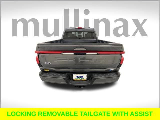 New 2023 Ford F150 Lightning Platinum image 16