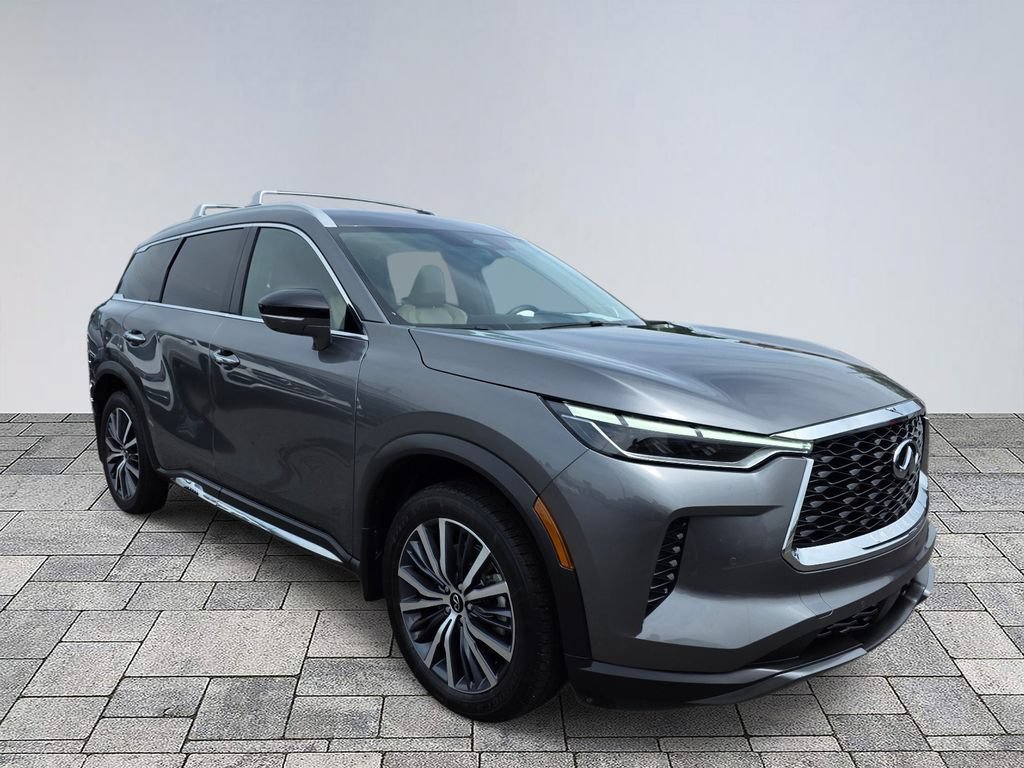 Used 2023 INFINITI QX60 Sensory w/ Vision Package AWD/4WD image 1