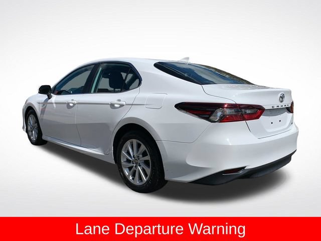 Used 2023 Toyota Camry LE FWD image 5