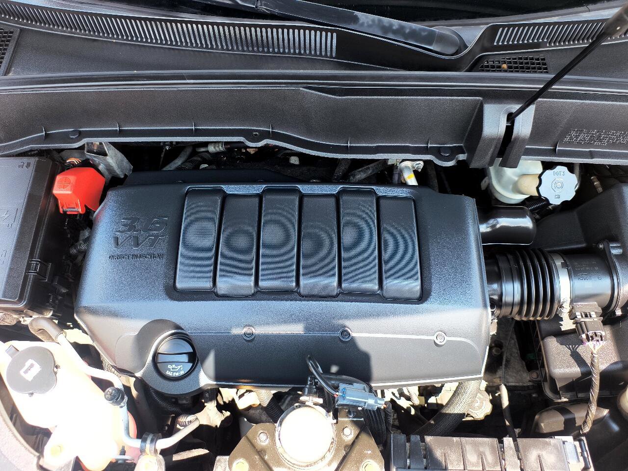 Used 2010 Chevrolet Traverse LT image 40