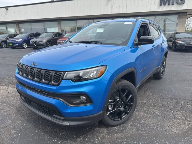 New 2026 Jeep Compass Latitude AWD/4WD image 2
