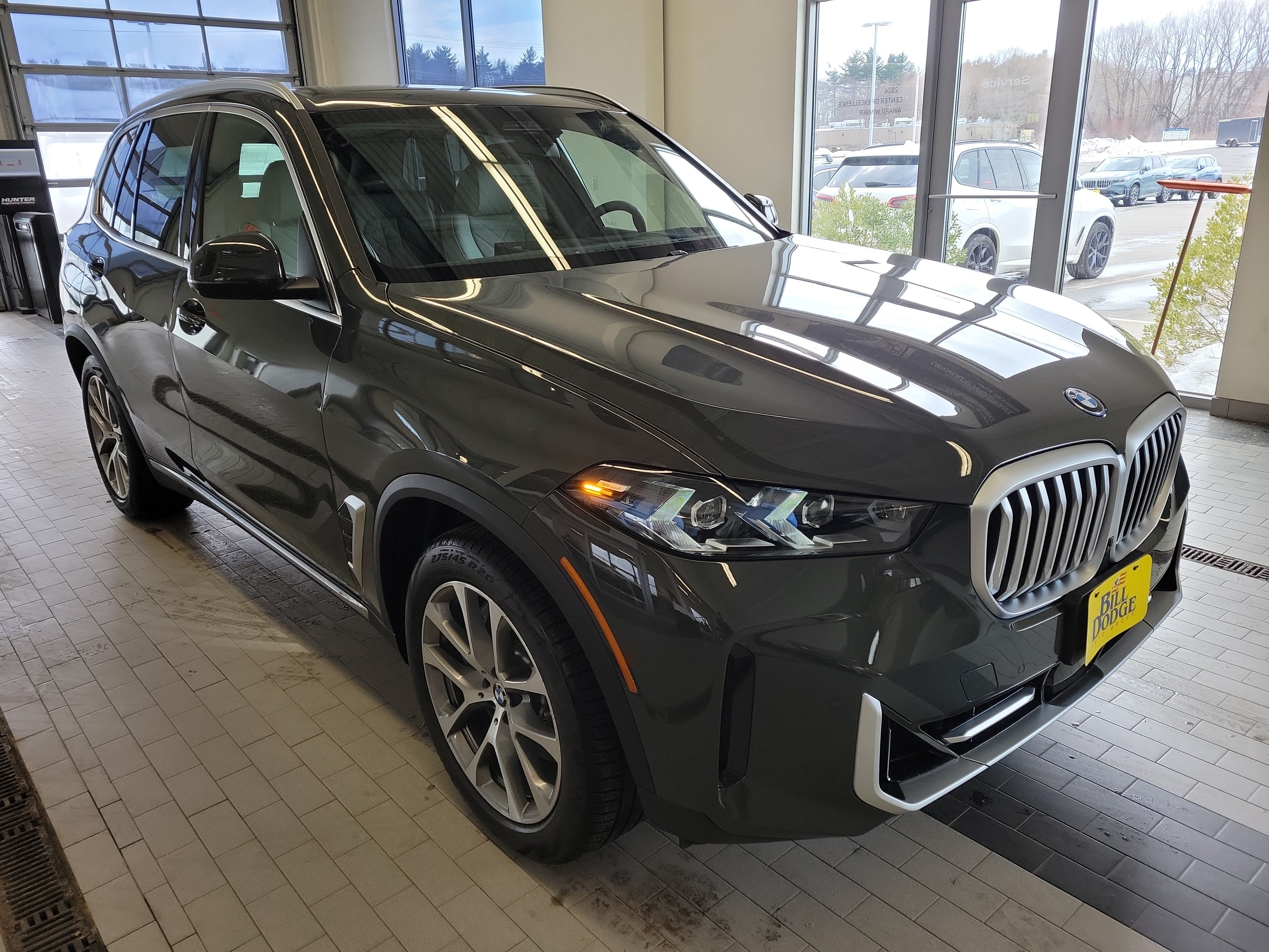 Used 2026 BMW X5 xDrive50e AWD/4WD image 3