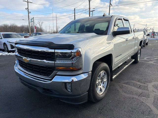 Used 2018 Chevrolet Silverado 1500 LT w/ All Star Edition image 3