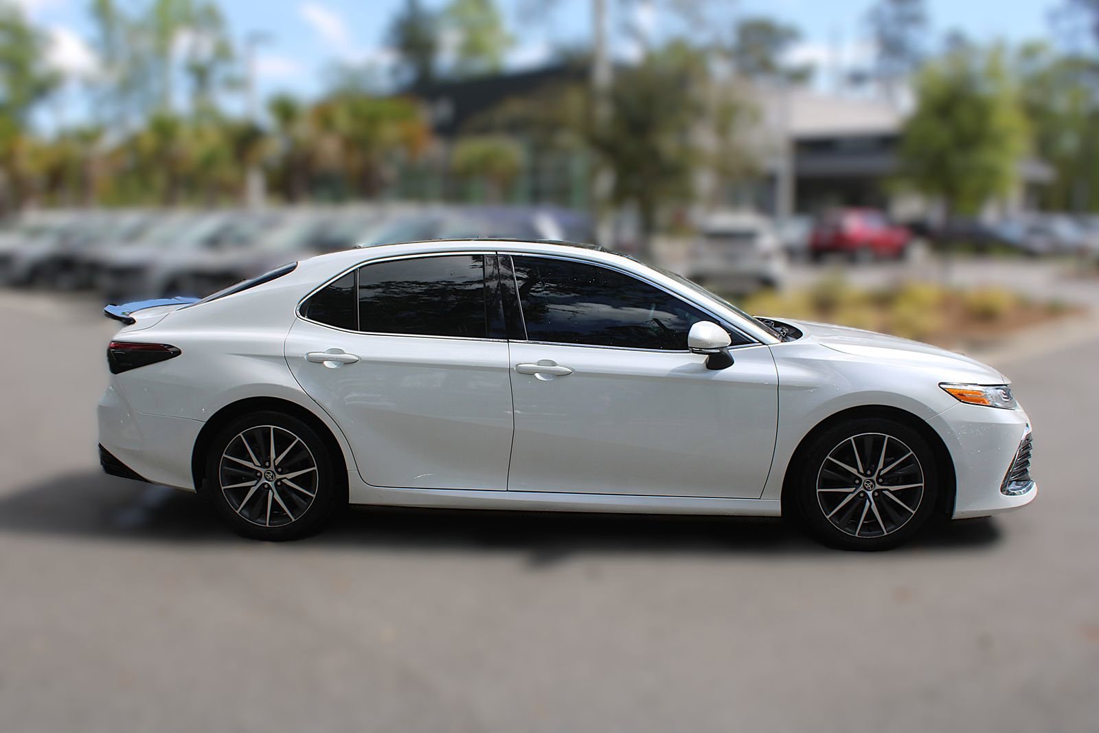 Used 2023 Toyota Camry XLE image 13