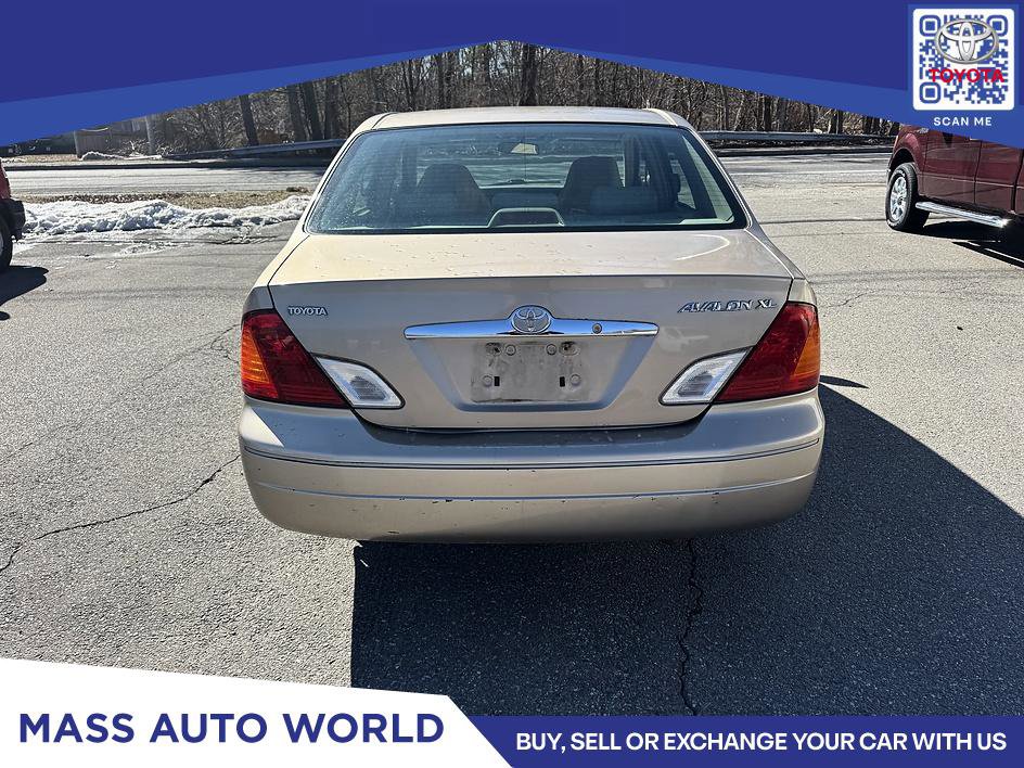 Used 2001 Toyota Avalon XL image 4