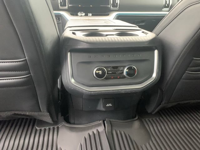 Certified 2025 Ford Expedition Platinum AWD/4WD image 22
