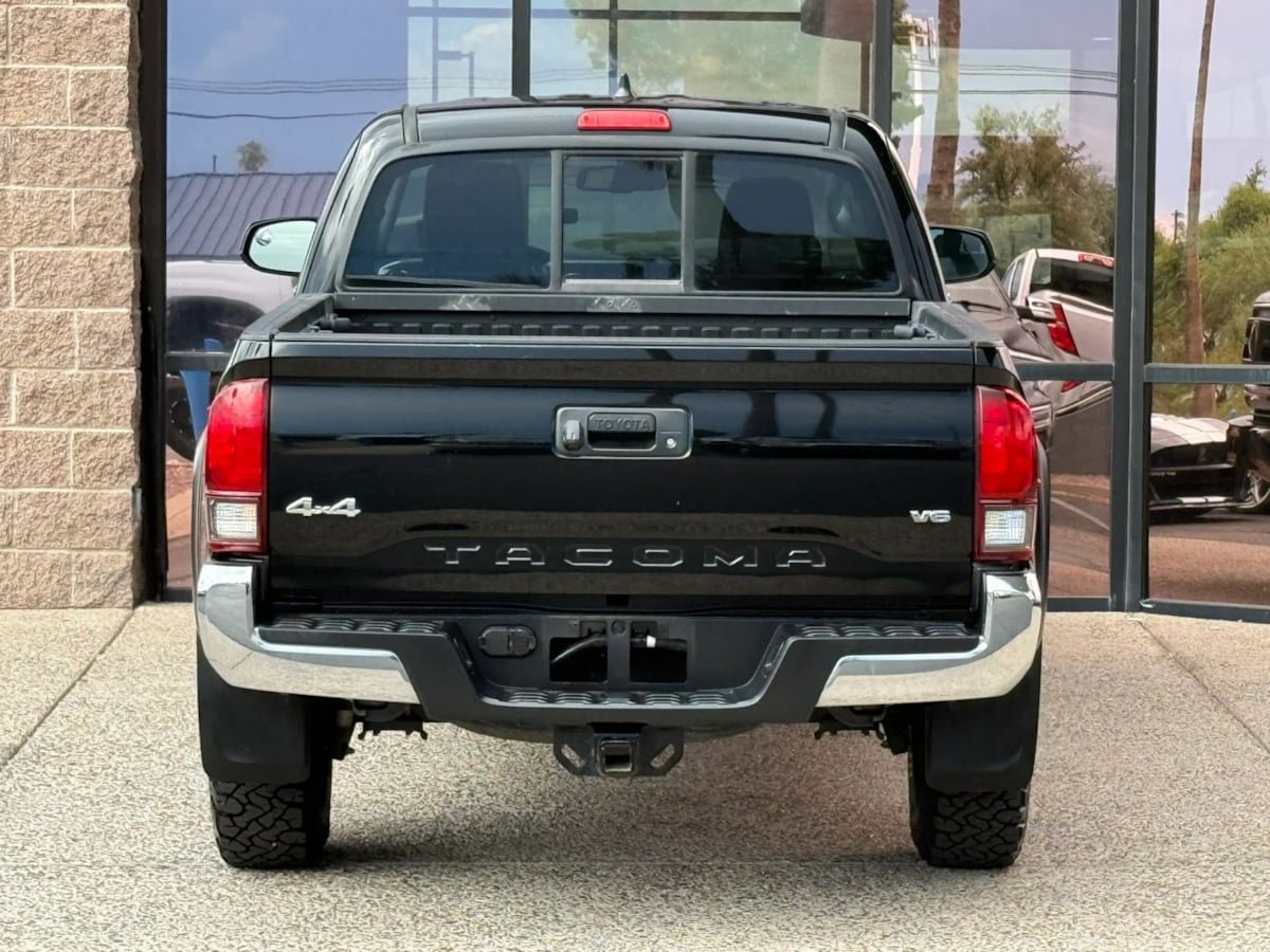 Used 2023 Toyota Tacoma SR5 w/ SX Package AWD/4WD image 9