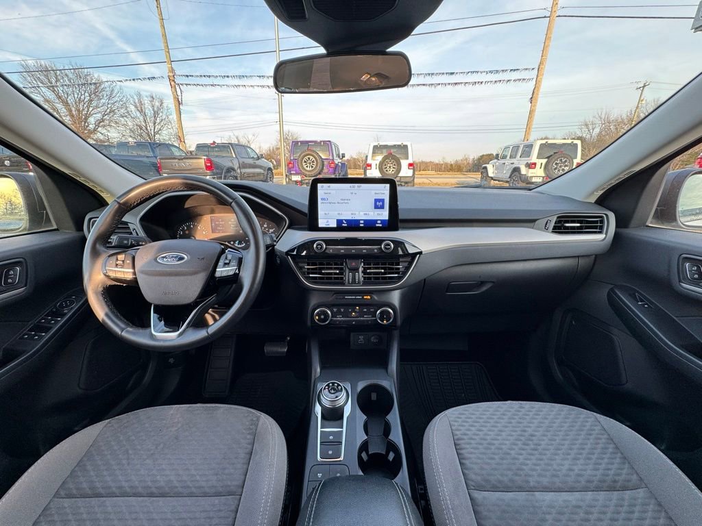 Used 2022 Ford Escape SE w/ Cold Weather Package image 13