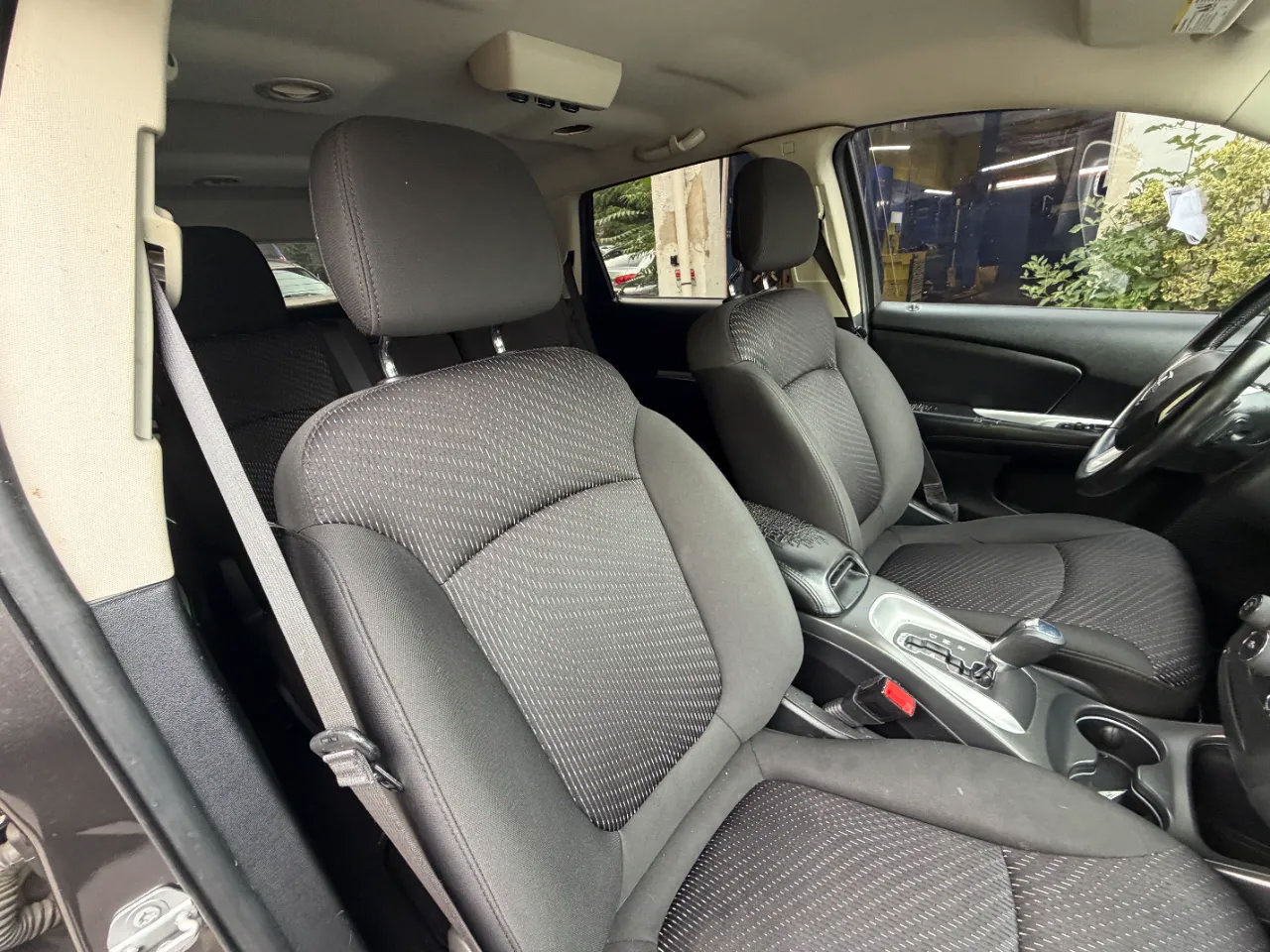Used 2019 Dodge Journey SE w/ Connectivity Group FWD image 35