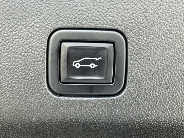 Used 2022 Chevrolet Tahoe High Country AWD/4WD image 15