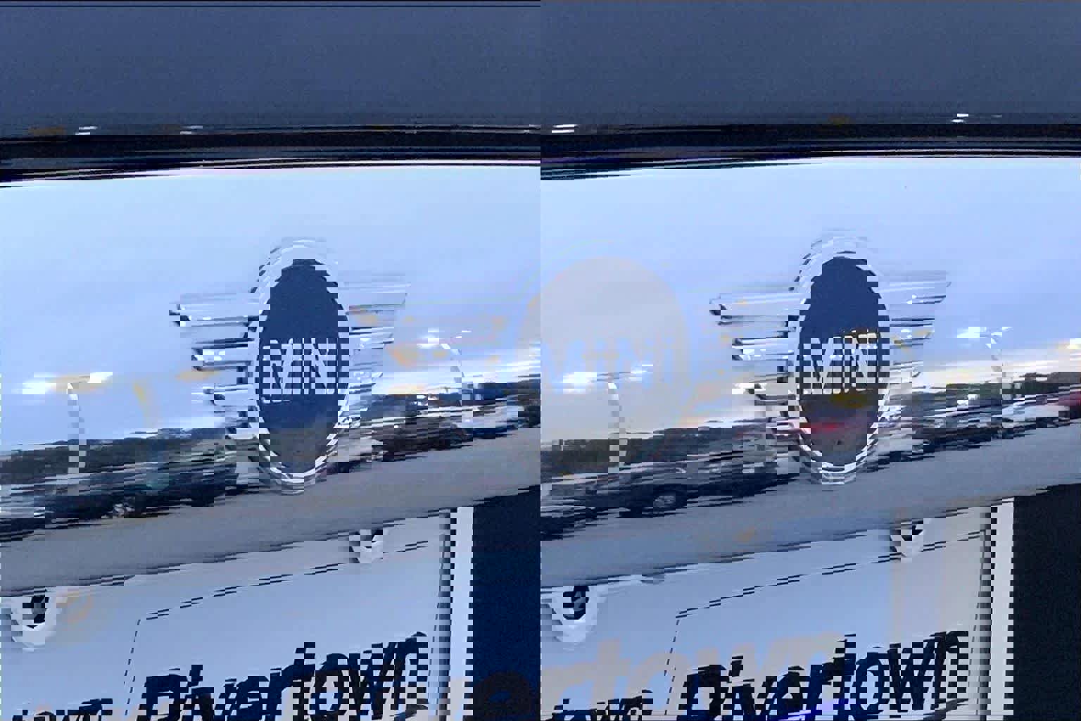 Used 2019 MINI Cooper 4-Door Hardtop w/ Premium Package image 30