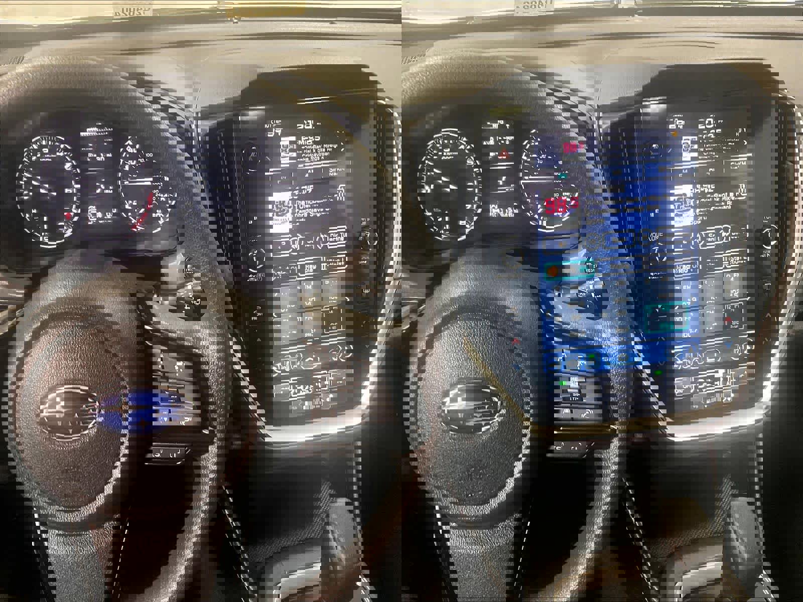 Used 2024 Subaru Crosstrek 2.0i Premium AWD/4WD image 19