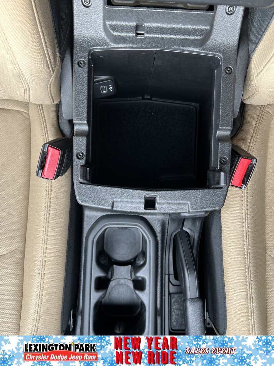 Used 2022 Jeep Wrangler Sport image 23