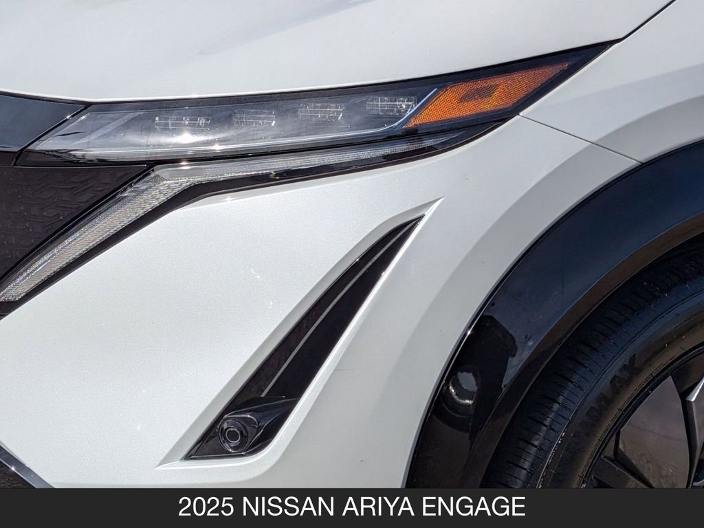 Used 2025 Nissan Ariya FWD image 10