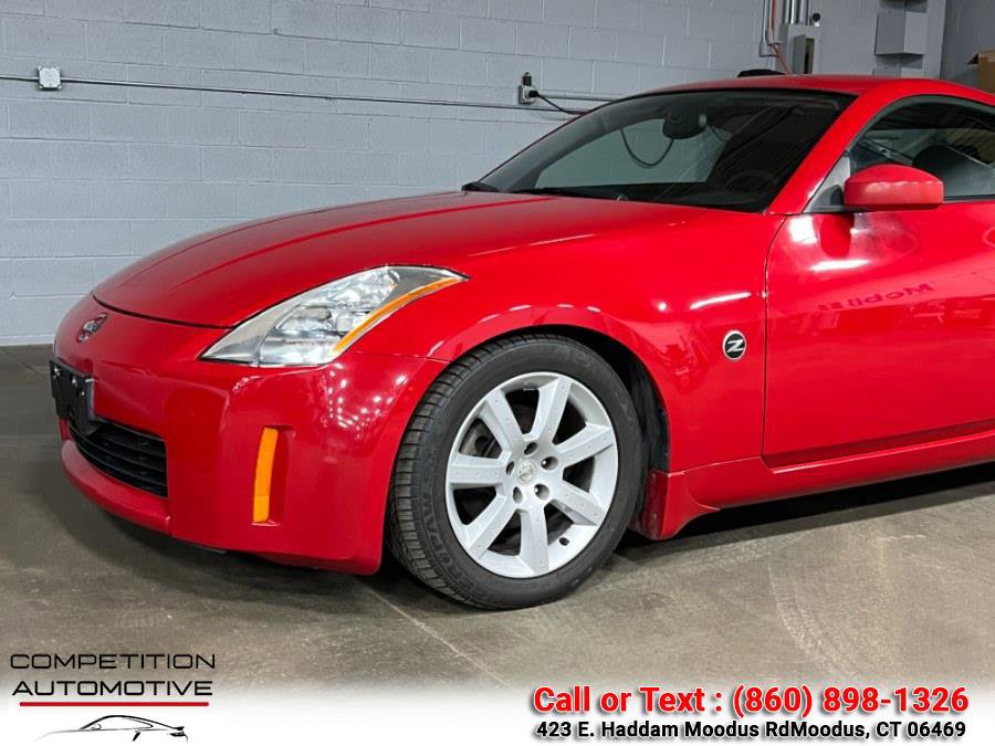 Used 2004 Nissan 350Z Enthusiast w/ Cargo Convenience Pkg image 4