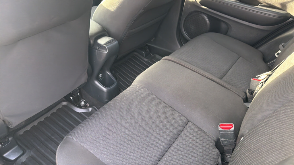 Used 2016 Honda HR-V LX image 25