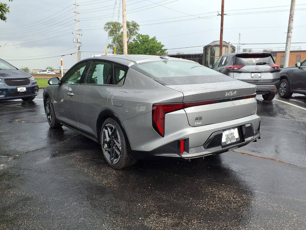 Used 2025 Kia K4 GT-Line FWD image 2