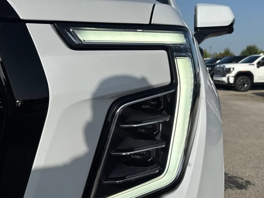 New 2026 GMC Yukon Denali Ultimate AWD/4WD image 11