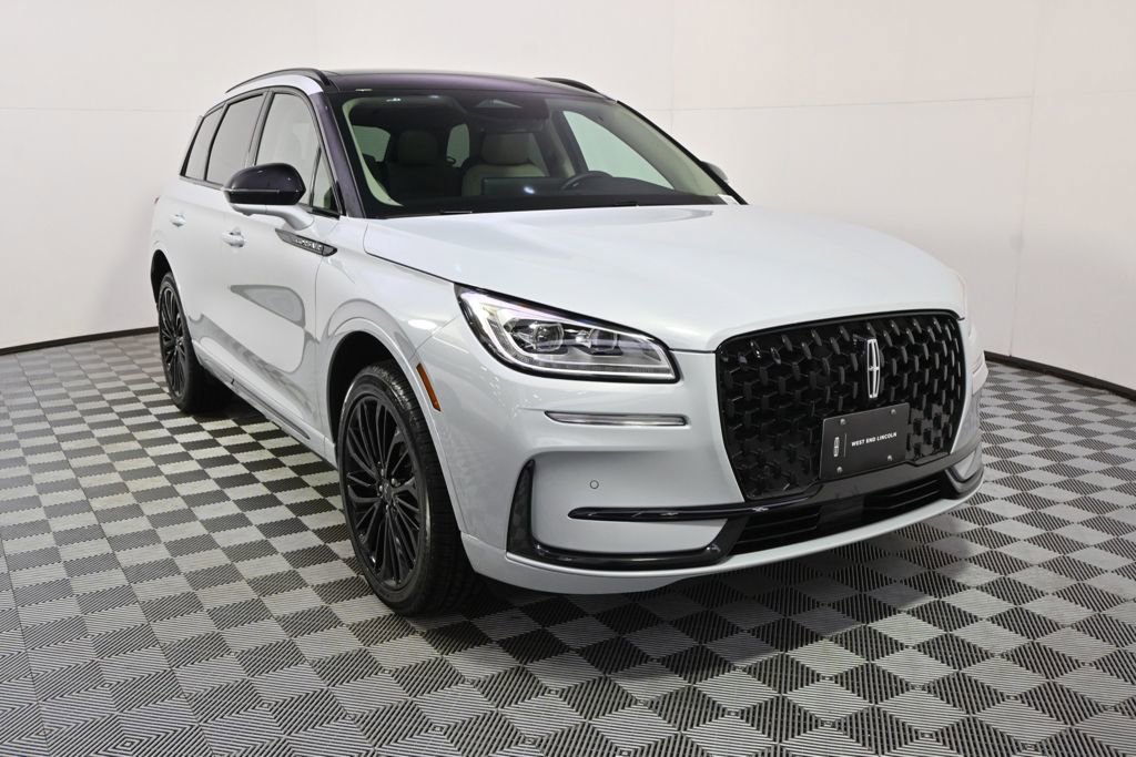 New 2026 Lincoln Corsair Reserve w/ Jet Appearance Package image 9