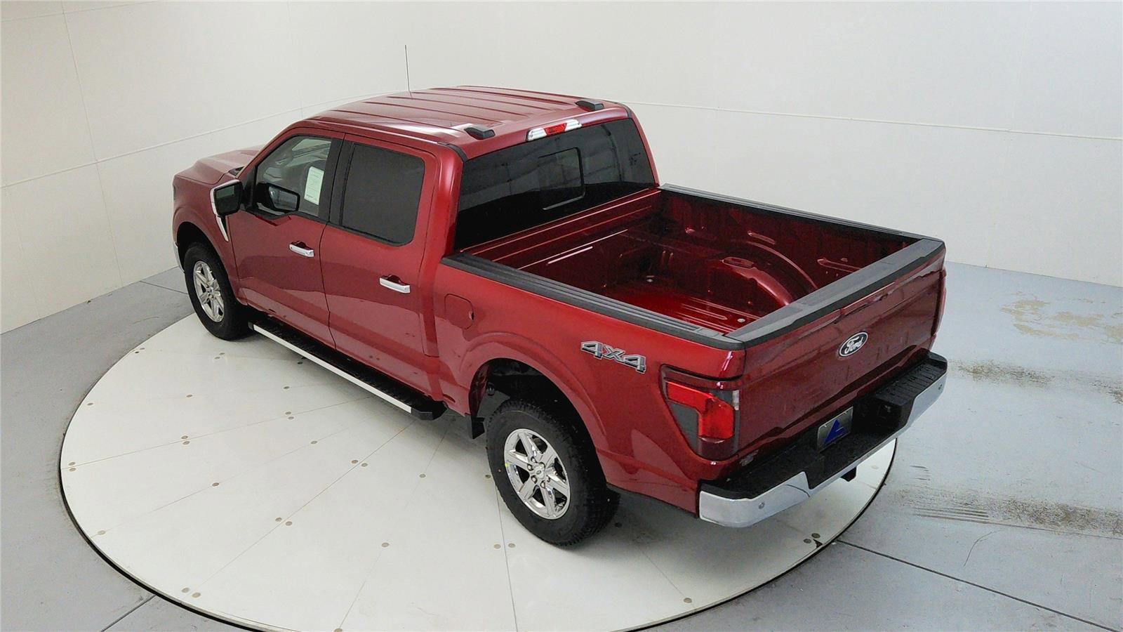 New 2025 Ford F150 XLT w/ Equipment Group 302A MID image 15