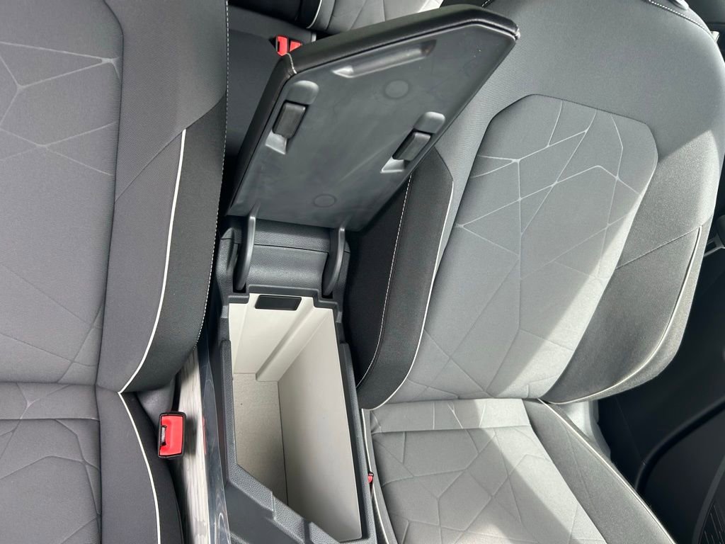 Used 2025 Volkswagen Jetta Sport image 37