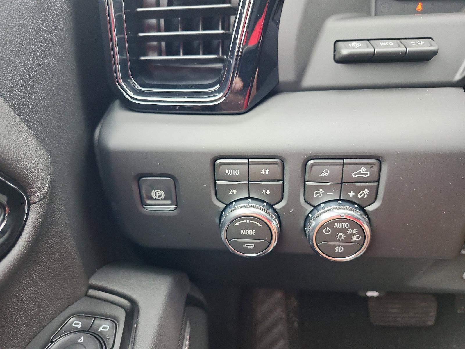 New 2026 GMC Sierra 3500 AT4 w/ AT4 Premium Plus Package AWD/4WD image 20