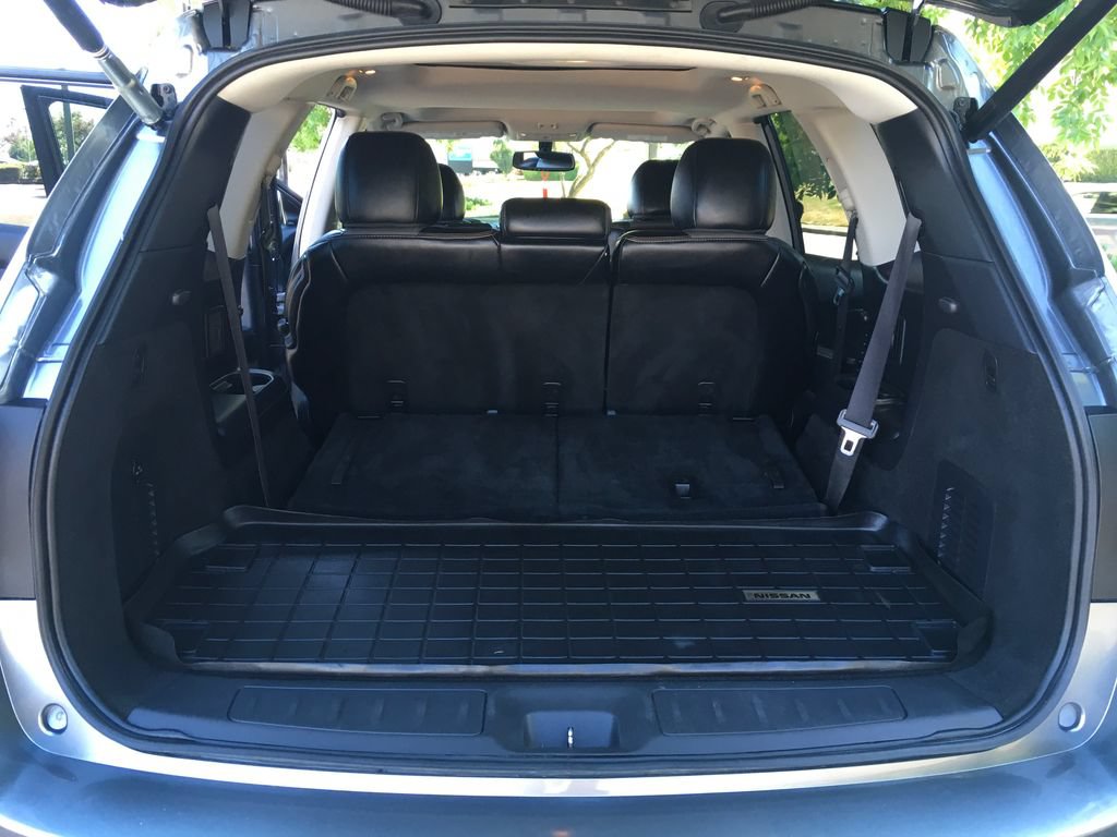 Used 2019 Nissan Pathfinder SL AWD/4WD image 32