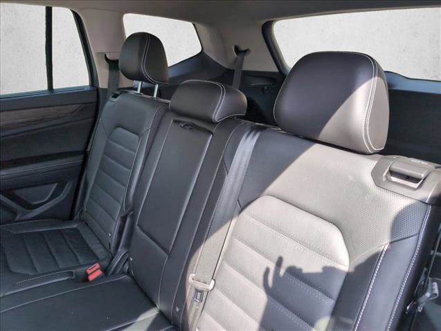 Used 2024 Volkswagen Atlas SEL image 18