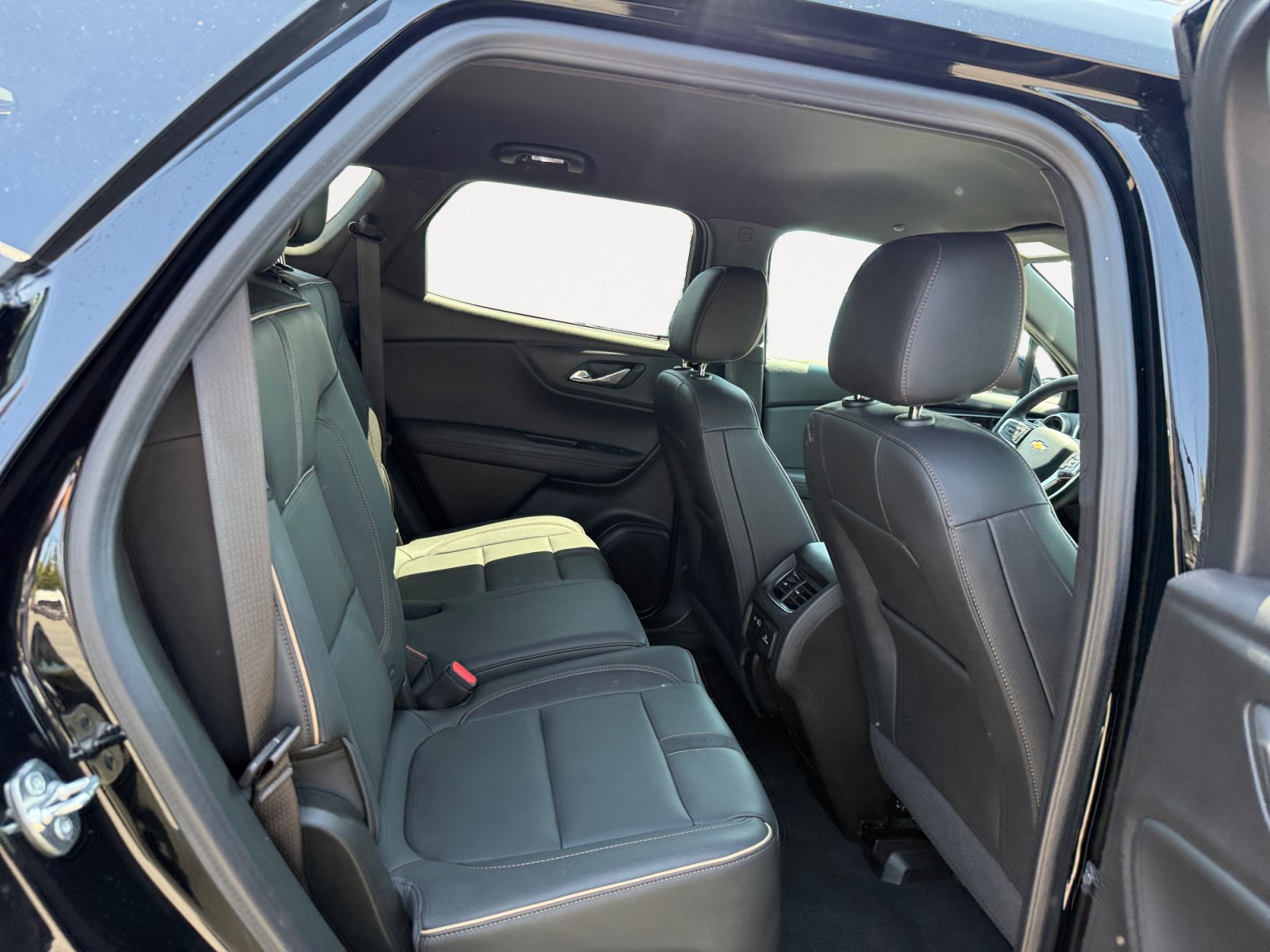 Used 2024 Chevrolet Blazer Premier w/ Driver Confidence II Package FWD image 18