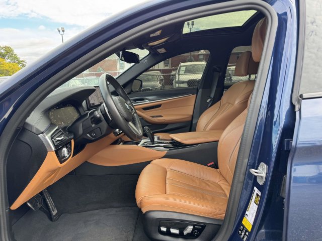 Used 2021 BMW M550i xDrive AWD/4WD image 21