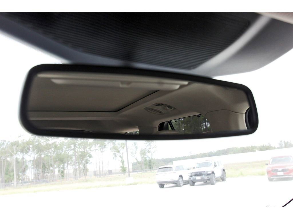 Certified 2024 Ford Explorer Platinum w/ Technology Package image 24