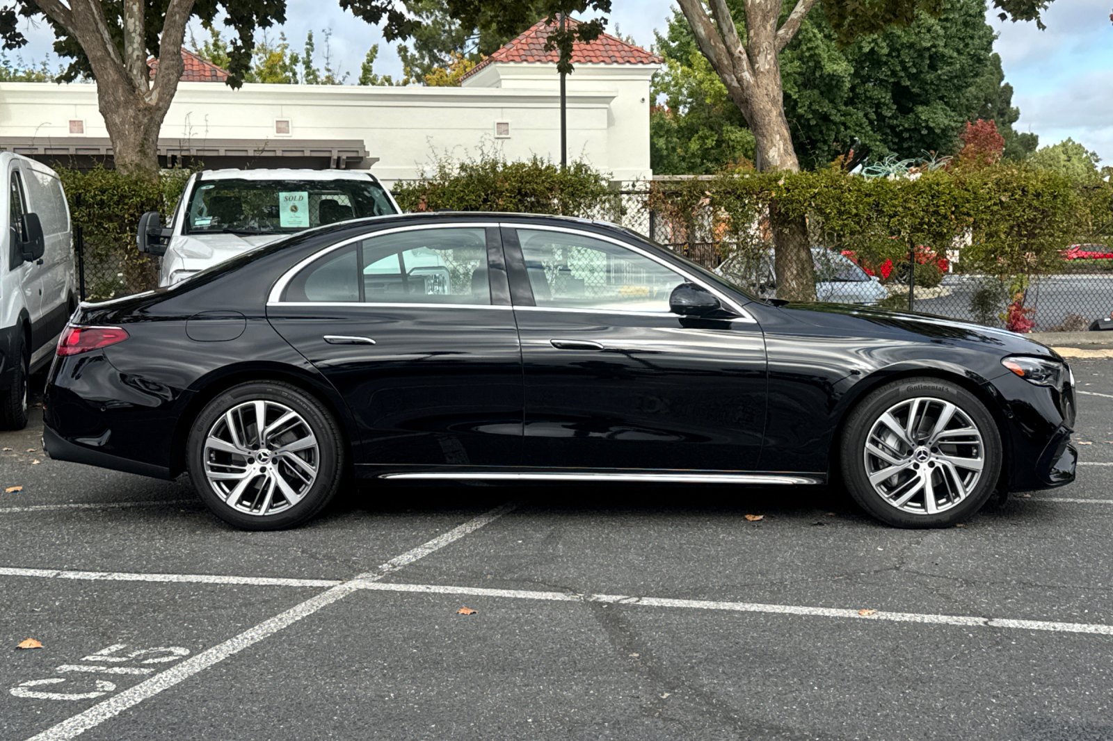 Used 2024 Mercedes-Benz E 350 4MATIC Sedan w/ Driver Assistance Package image 3