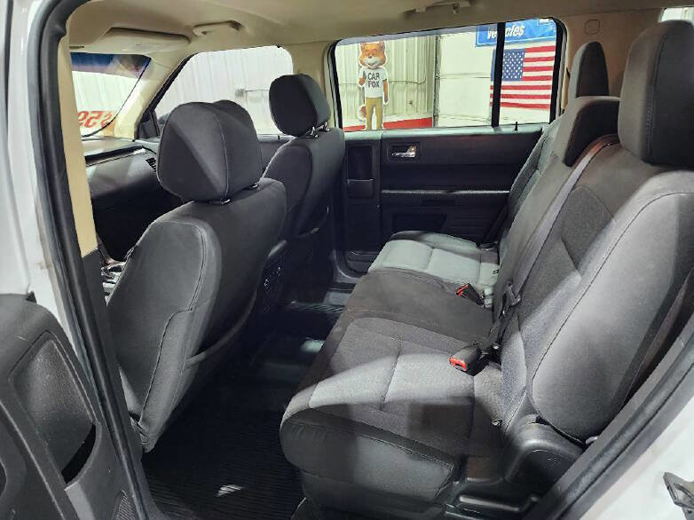Used 2018 Ford Flex SE image 10