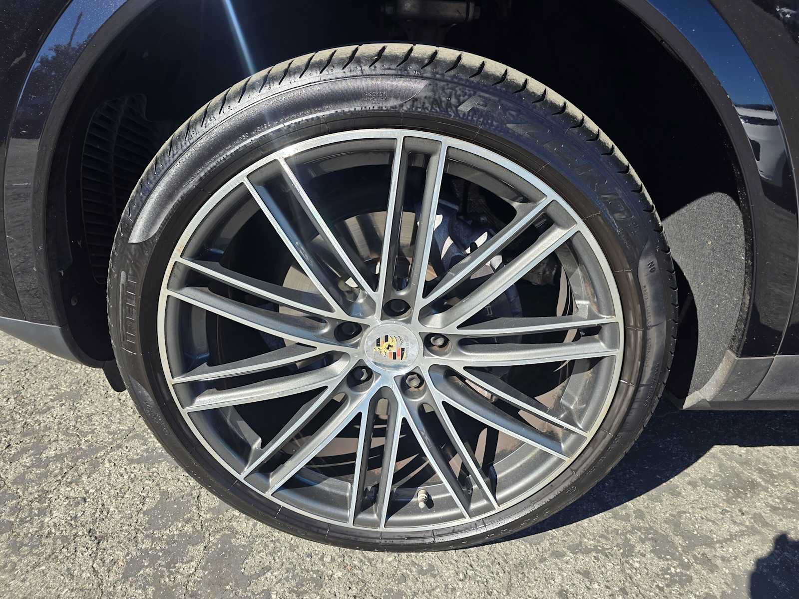 Used 2019 Porsche Cayenne AWD/4WD image 9