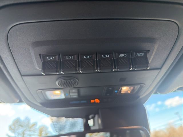 Used 2023 Ford Bronco Badlands image 17