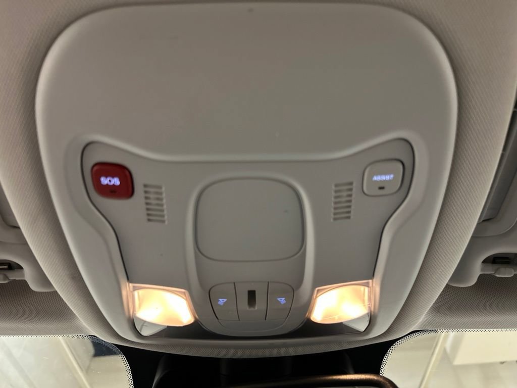 Used 2023 Jeep Renegade Trailhawk AWD/4WD image 26