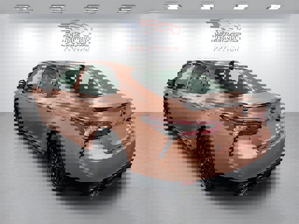 Used 2022 Toyota Camry XSE image 6