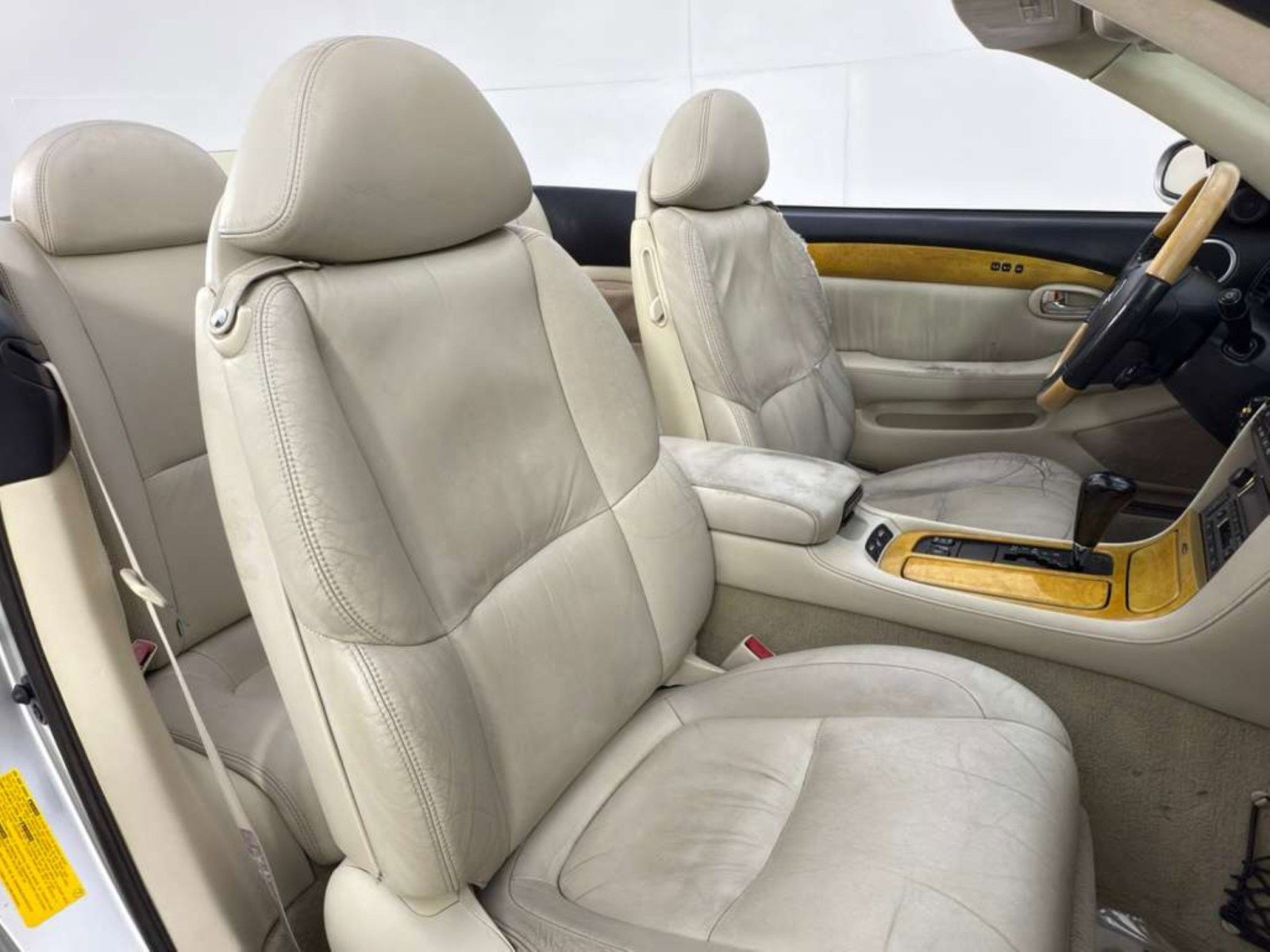 Used 2002 Lexus SC 430 Convertible image 30