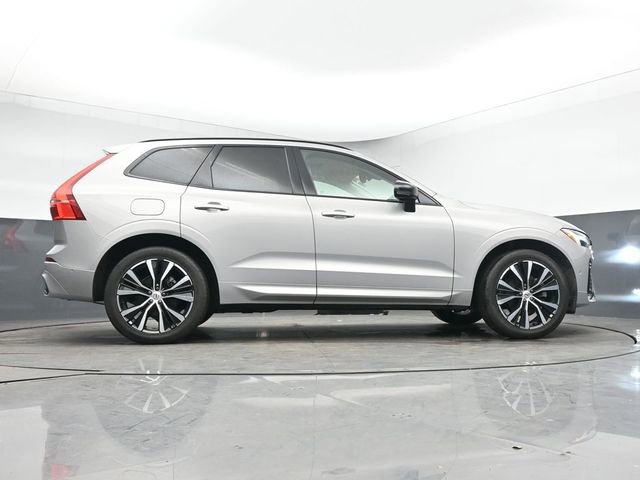 Used 2023 Volvo XC60 B5 Plus w/ Protection Package Premier image 16