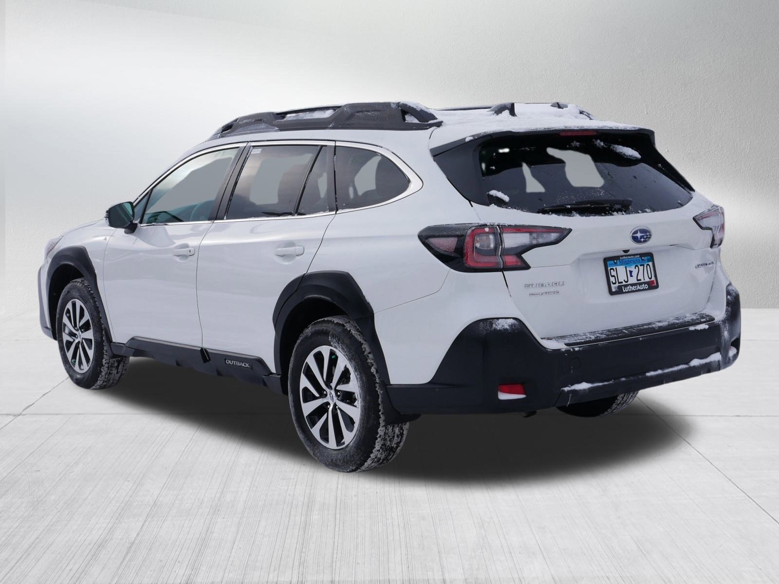 Used 2025 Subaru Outback Premium image 5