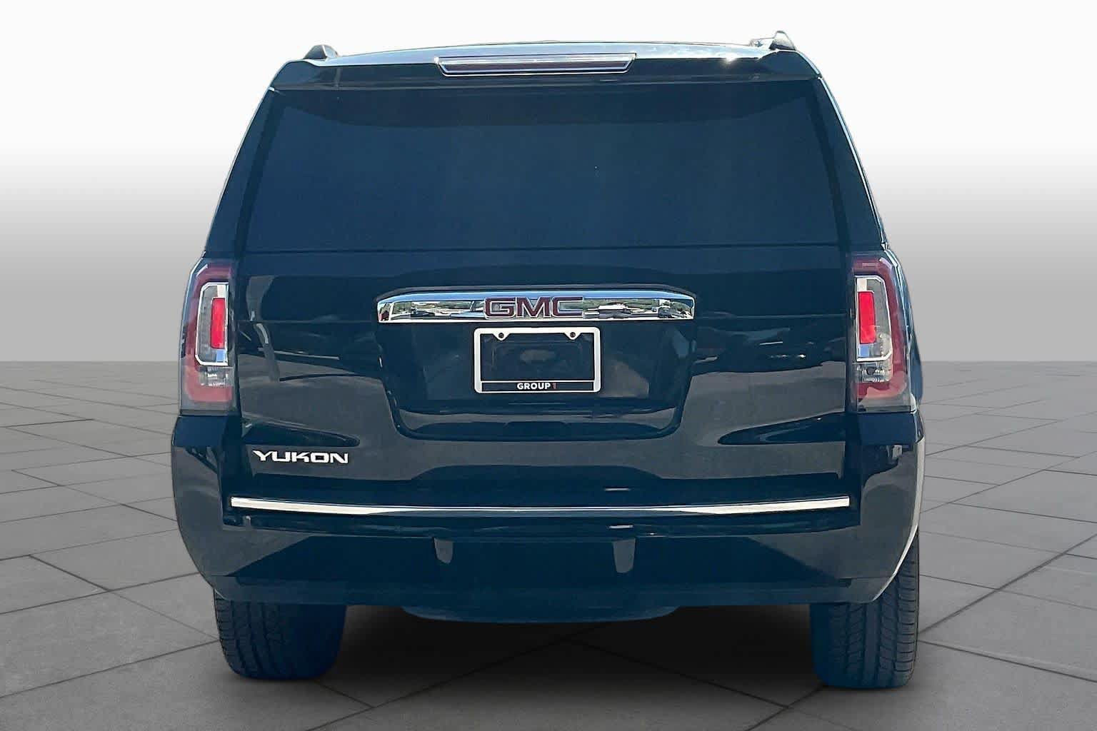 Used 2016 GMC Yukon Denali w/ Open Road Package AWD/4WD image 5