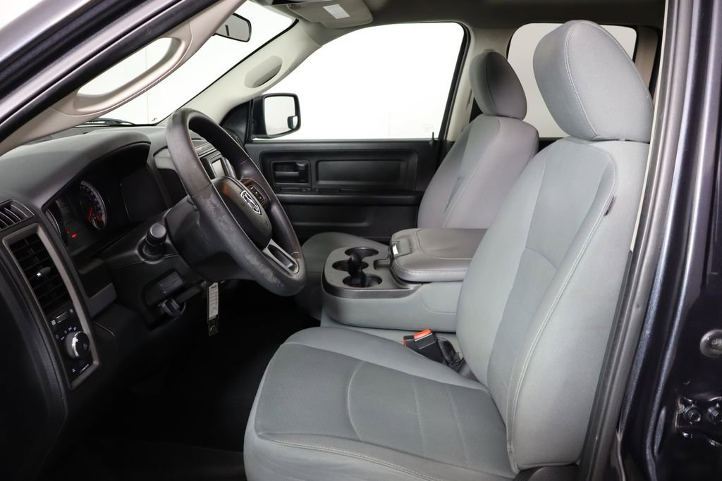 Used 2018 RAM 1500 Express RWD image 14
