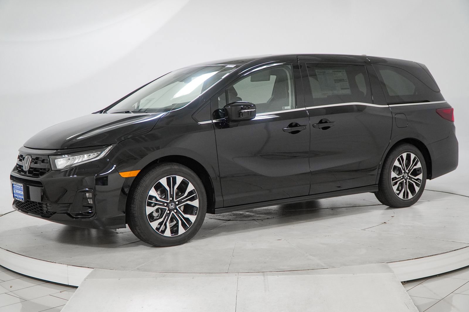 New 2026 Honda Odyssey Elite image 3