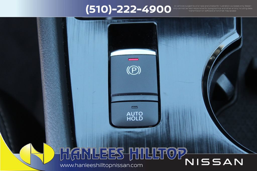 Used 2025 Nissan Rogue SV FWD image 22