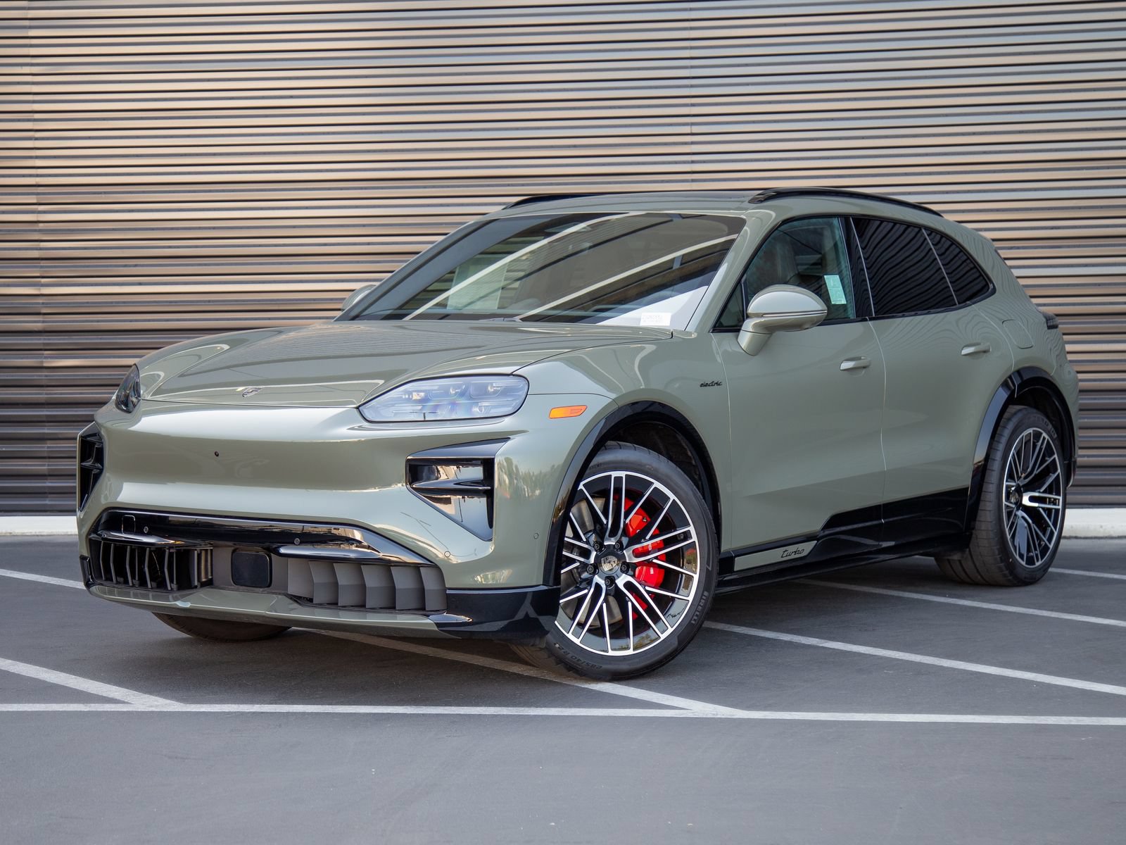 New 2026 Porsche Cayenne Turbo AWD/4WD image 1
