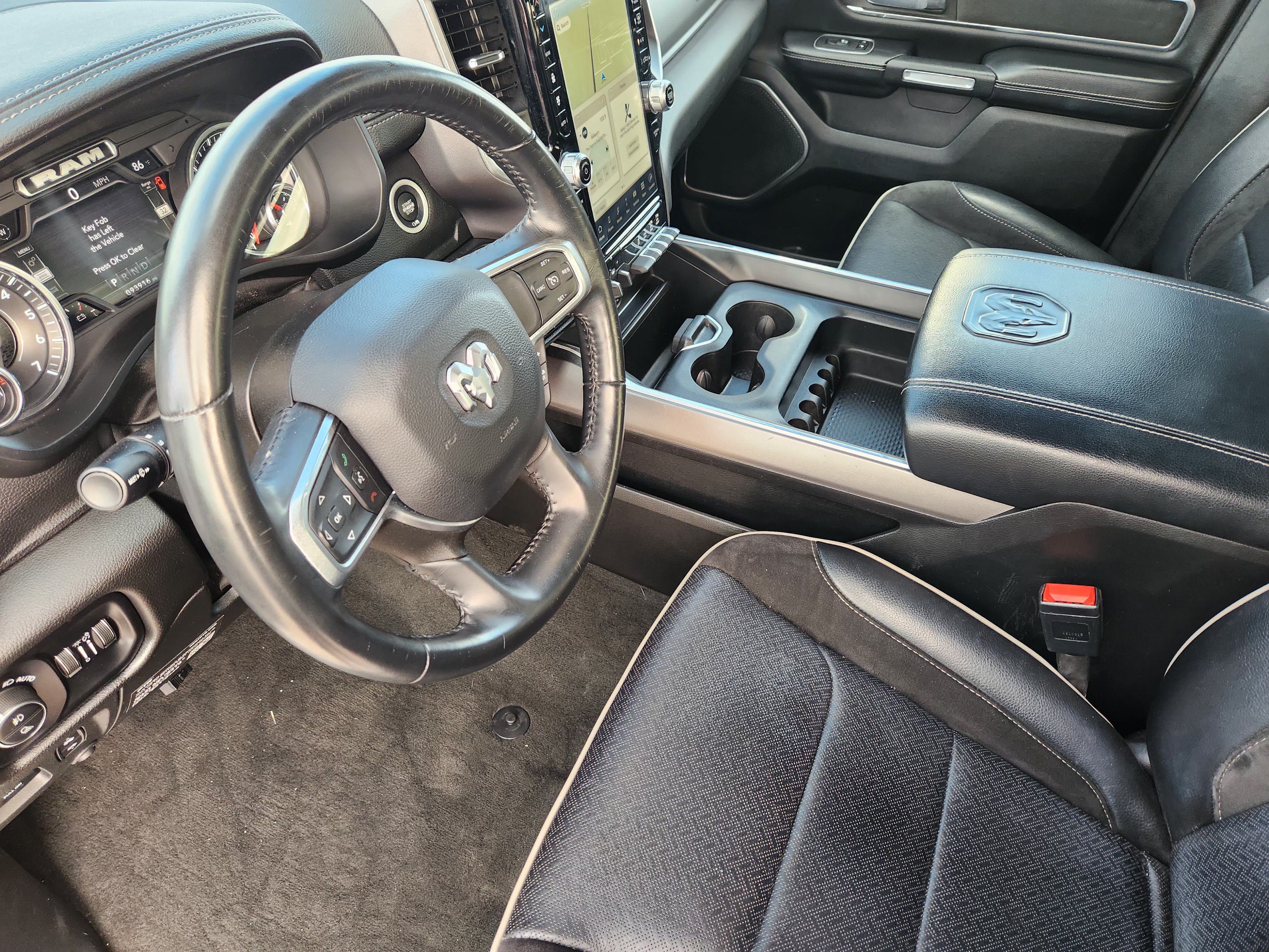 Used 2023 RAM 1500 Laramie AWD/4WD image 15