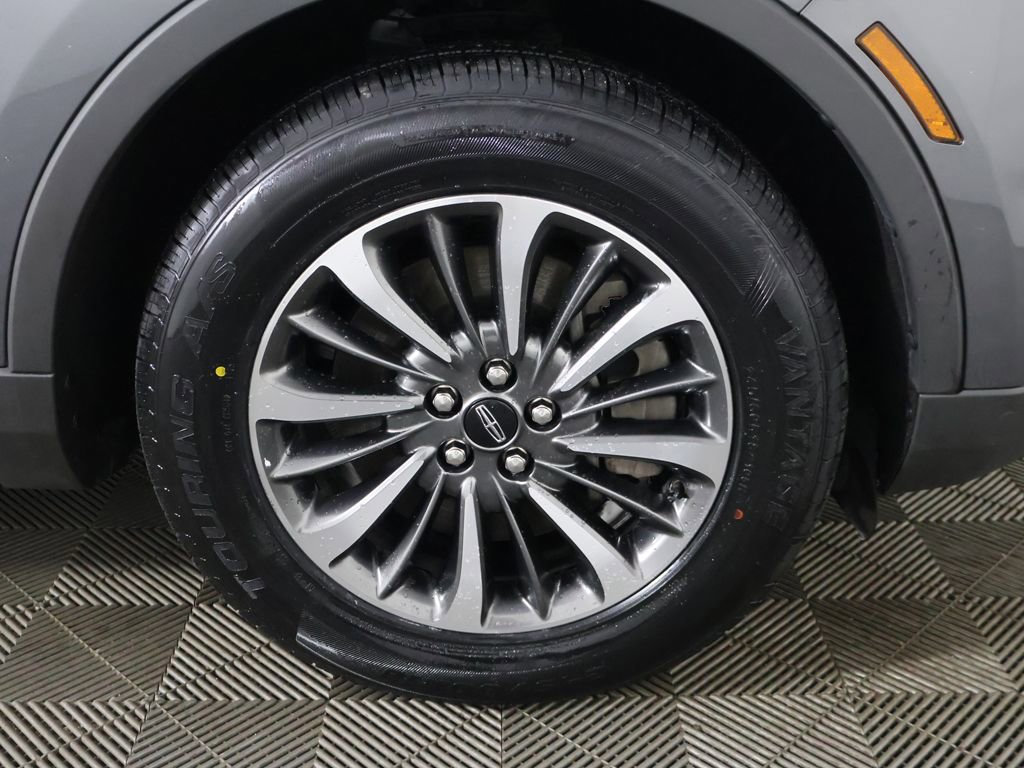 Used 2023 Lincoln Nautilus FWD w/ Premium Package image 22